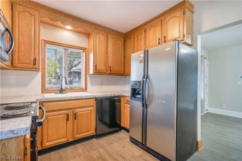 1226 Ford Court NW Canton OH 44708