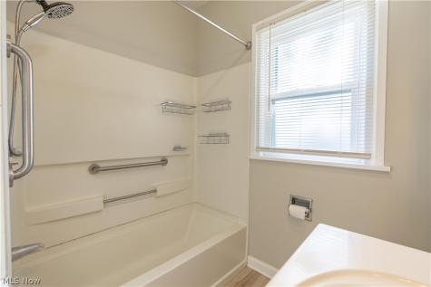 1226 Ford Court NW Canton OH 44708