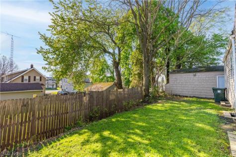 1226 Ford Court NW Canton OH 44708