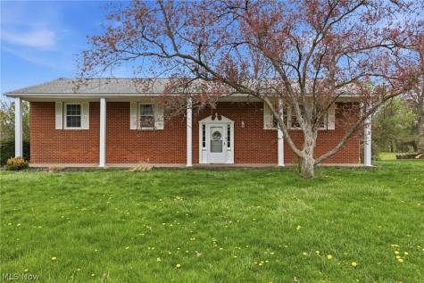 3252 Dellwood Avenue NW Canton OH 44708