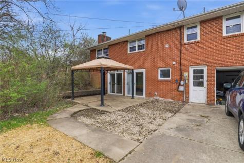 3252 Dellwood Avenue NW Canton OH 44708