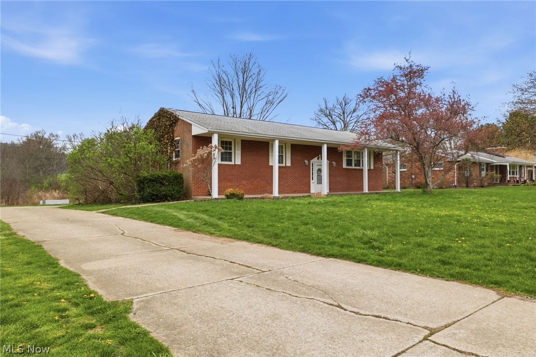 3252 Dellwood Avenue NW Canton OH 44708