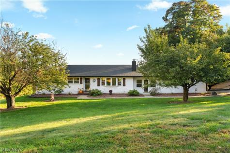 6468 Yost Street NW Canton OH 44718