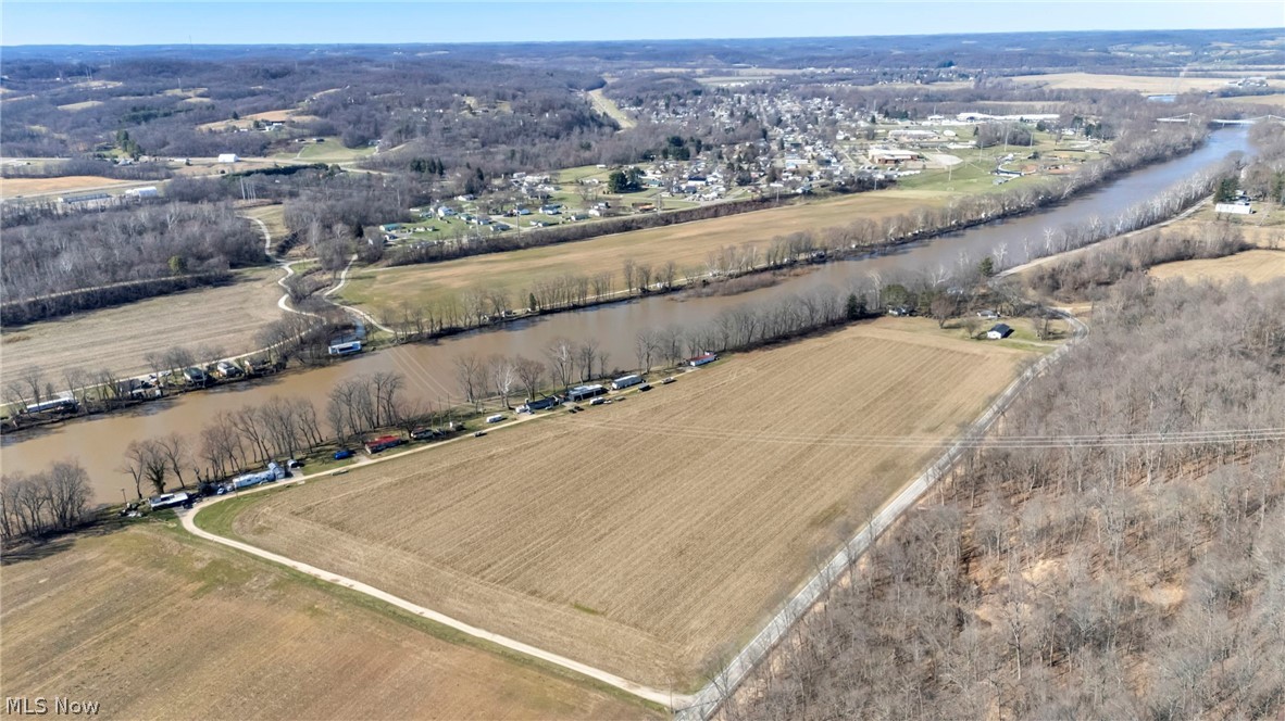 10200 N River Road Dresden OH 43821