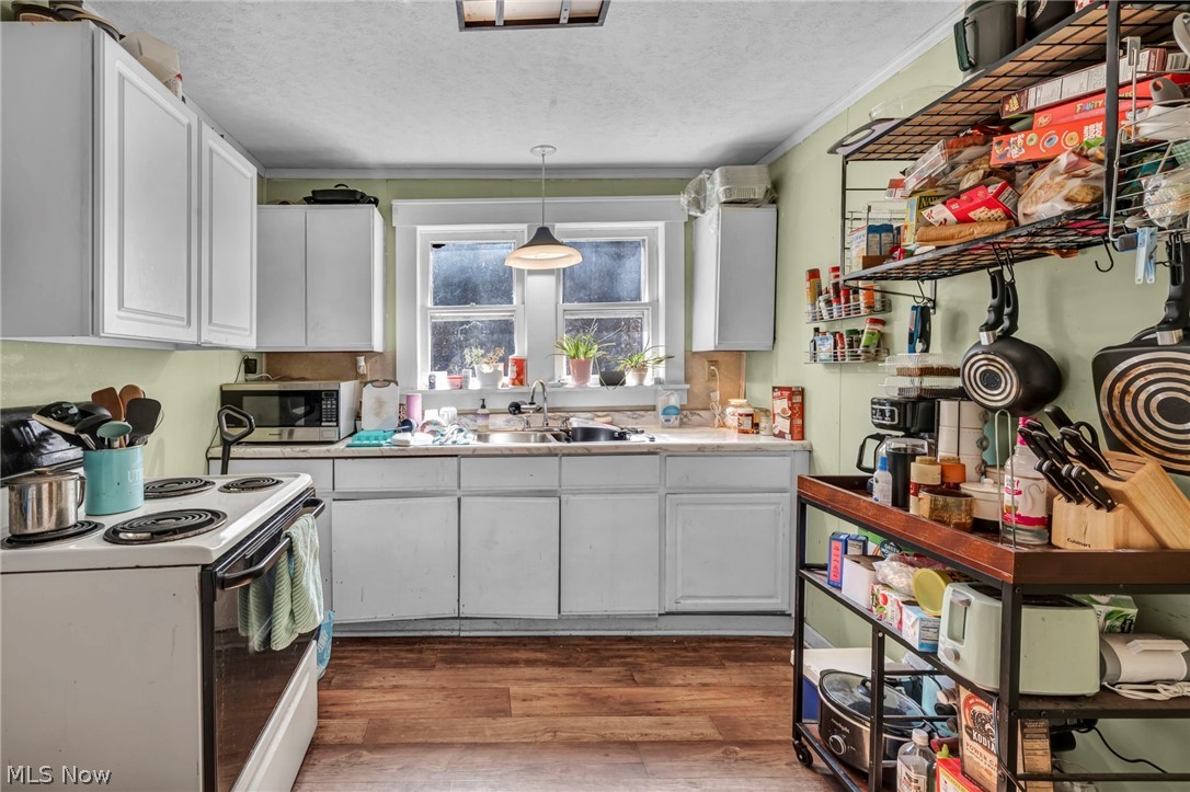 10200 N River Road Dresden OH 43821