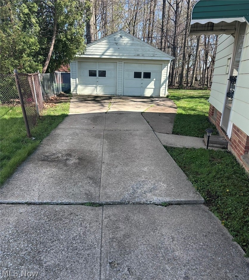 28961 Beechwood Drive Willowick OH 44095