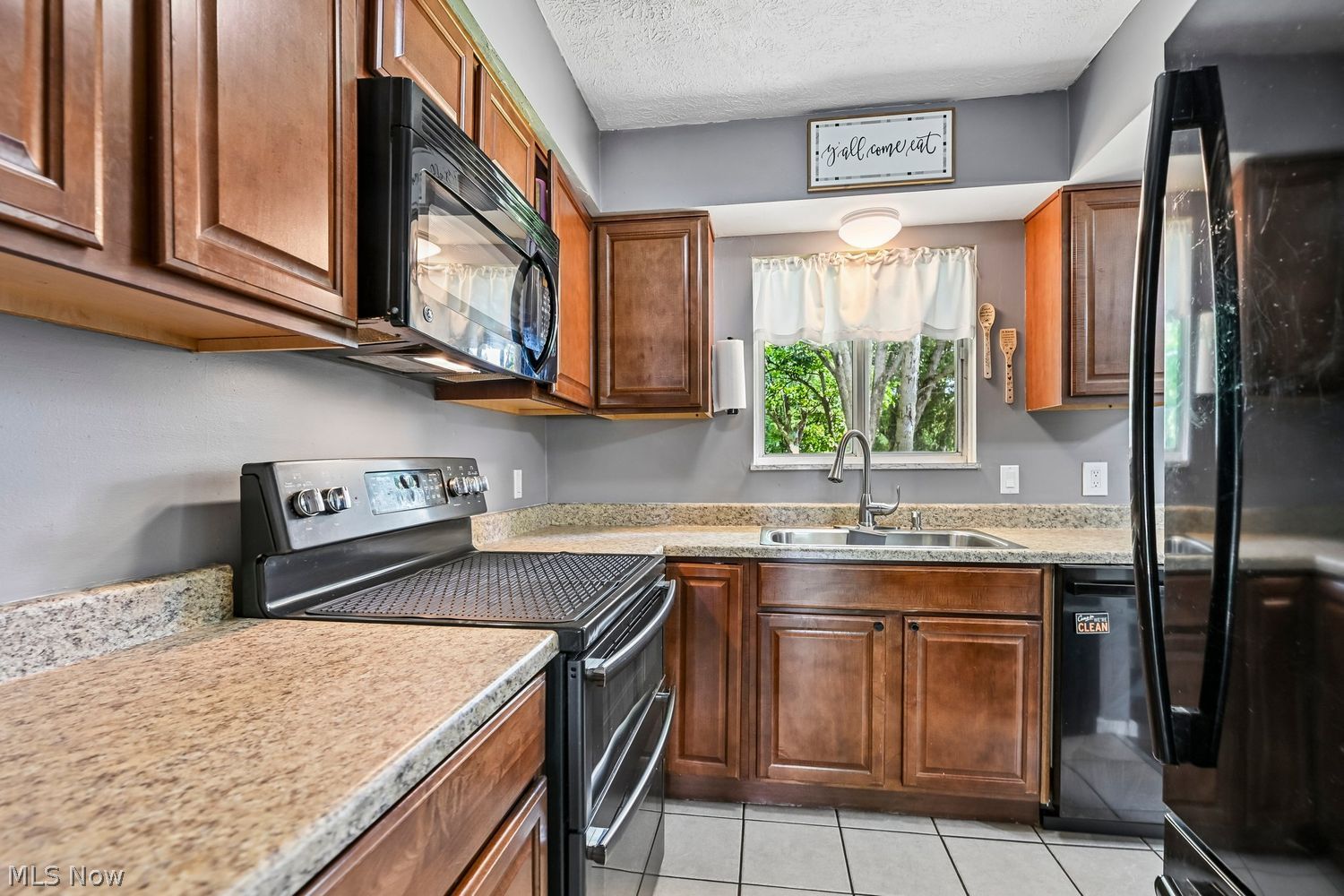 859 Orchard Avenue Aurora OH 44202
