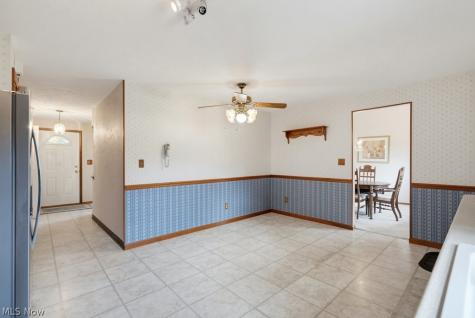 16331 Canterbury Drive Strongsville OH 44136