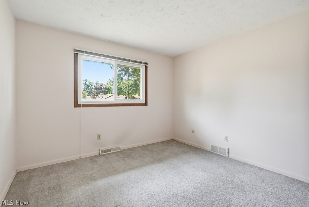 16331 Canterbury Drive Strongsville OH 44136