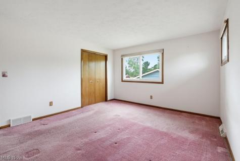 16331 Canterbury Drive Strongsville OH 44136