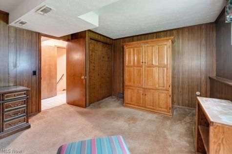 16331 Canterbury Drive Strongsville OH 44136