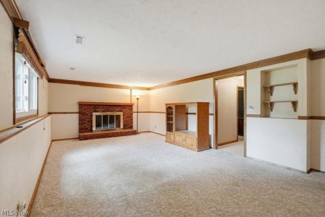16331 Canterbury Drive Strongsville OH 44136