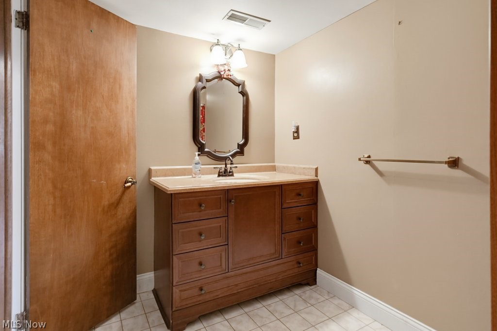 16331 Canterbury Drive Strongsville OH 44136