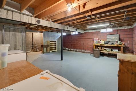 16331 Canterbury Drive Strongsville OH 44136