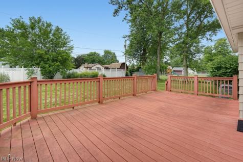 16331 Canterbury Drive Strongsville OH 44136