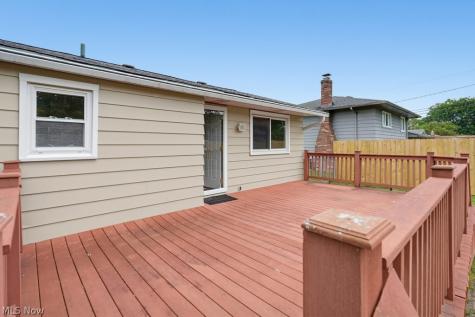 16331 Canterbury Drive Strongsville OH 44136