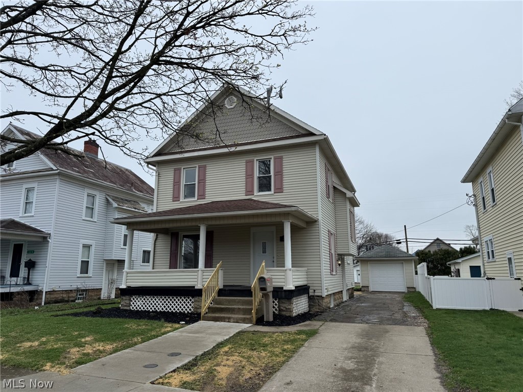 728 Oak Street NW New Philadelphia OH 44663
