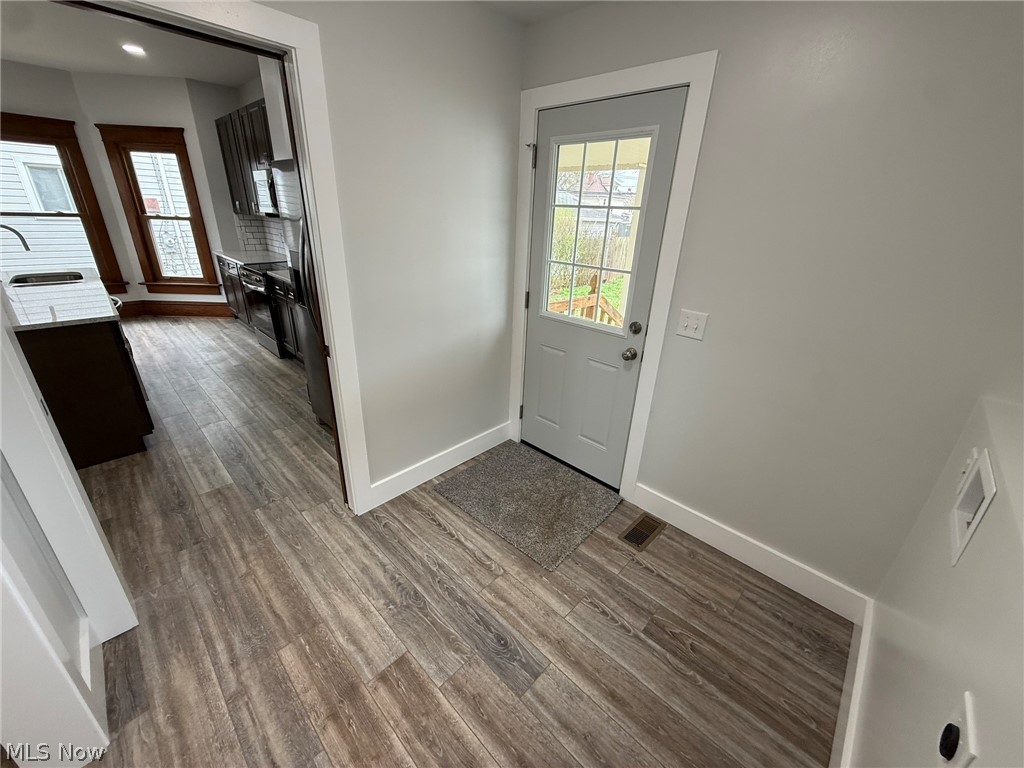 728 Oak Street NW New Philadelphia OH 44663