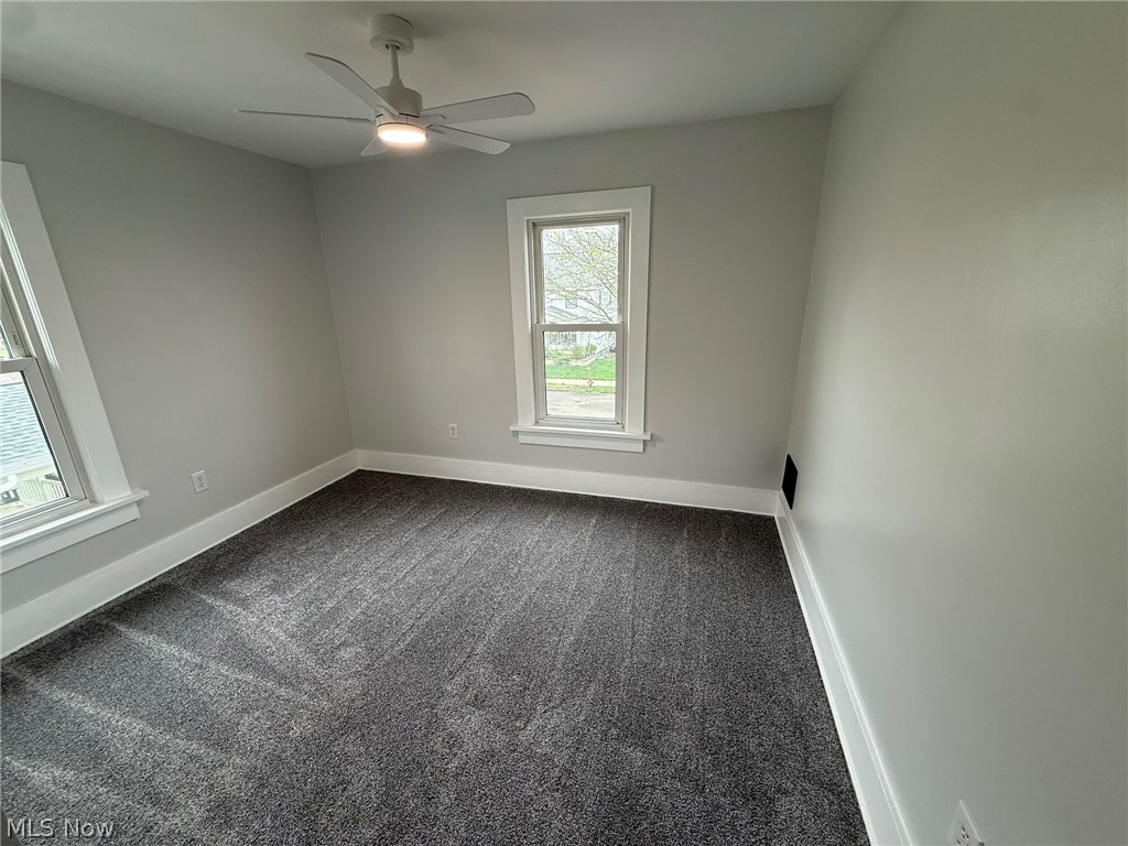 728 Oak Street NW New Philadelphia OH 44663