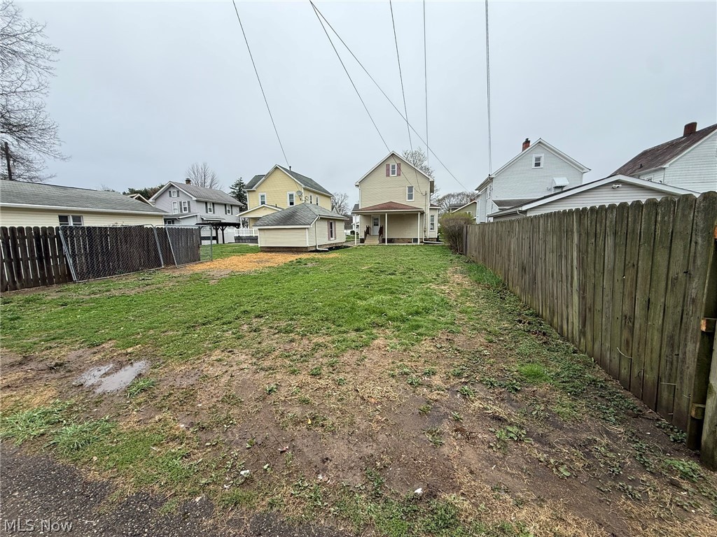 728 Oak Street NW New Philadelphia OH 44663