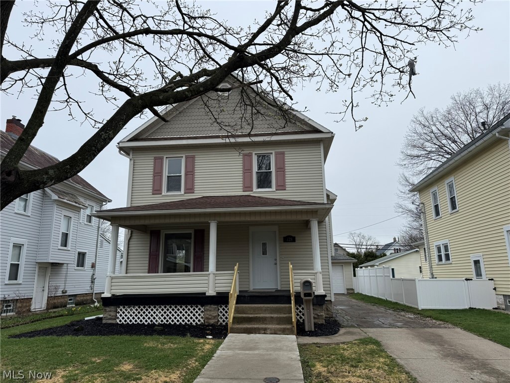 728 Oak Street NW New Philadelphia OH 44663