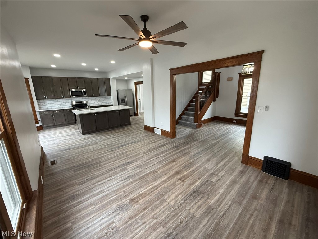 728 Oak Street NW New Philadelphia OH 44663