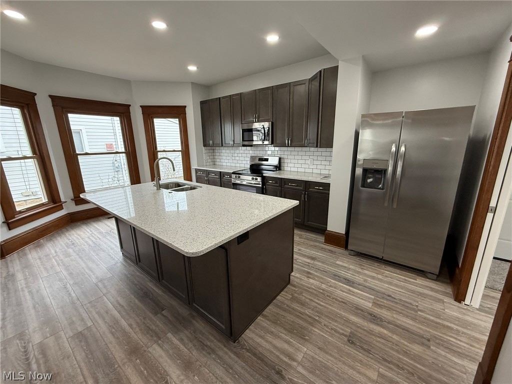 728 Oak Street NW New Philadelphia OH 44663