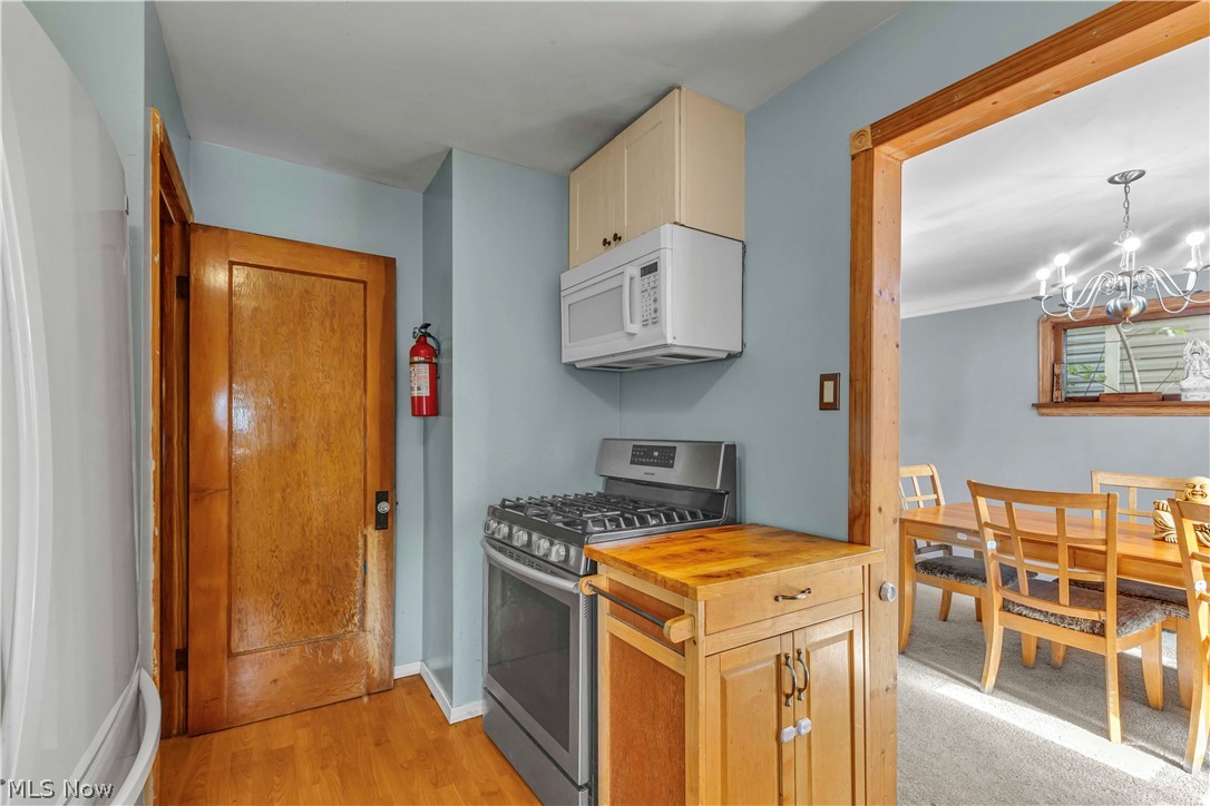 3807 W 133rd Street Cleveland OH 44111
