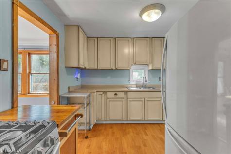 3807 W 133rd Street Cleveland OH 44111