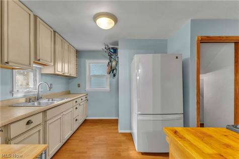3807 W 133rd Street Cleveland OH 44111