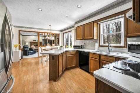 14126 Crystal Creek Drive Strongsville OH 44149