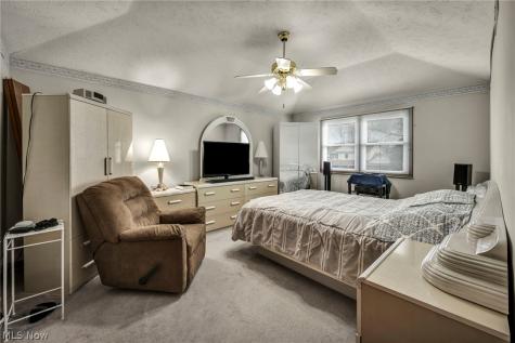14126 Crystal Creek Drive Strongsville OH 44149