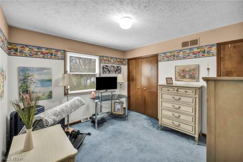 14126 Crystal Creek Drive Strongsville OH 44149