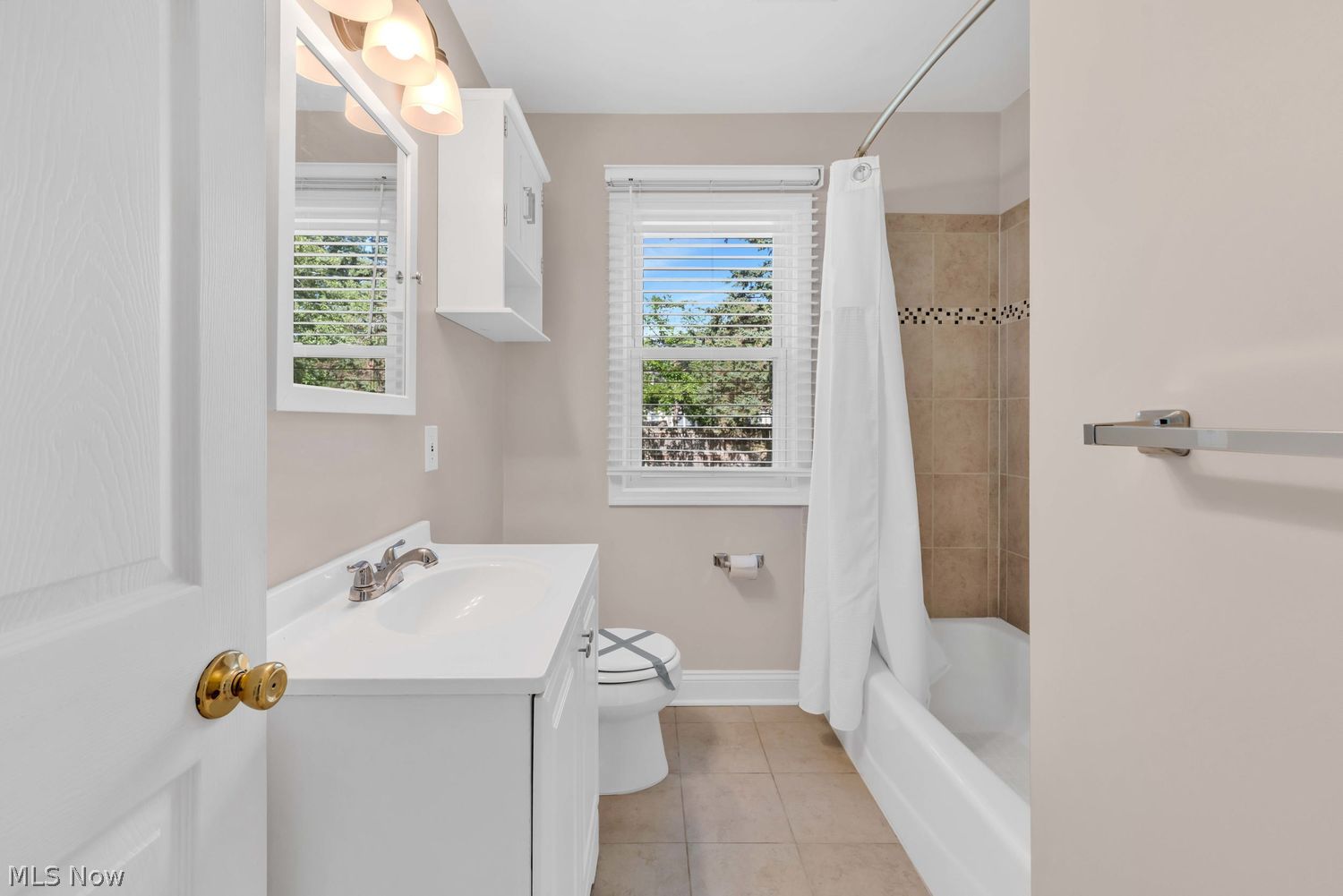 490 Columbia Road Bay Village OH 44140