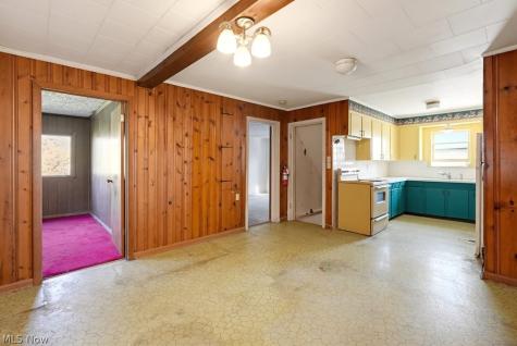 2417 Kermit Avenue Akron OH 44305