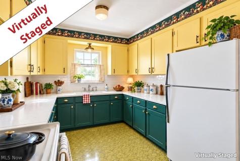 2417 Kermit Avenue Akron OH 44305