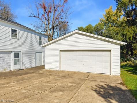 2417 Kermit Avenue Akron OH 44305