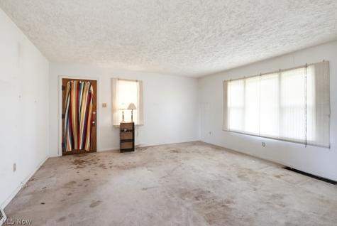 2417 Kermit Avenue Akron OH 44305