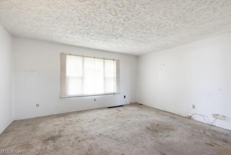 2417 Kermit Avenue Akron OH 44305