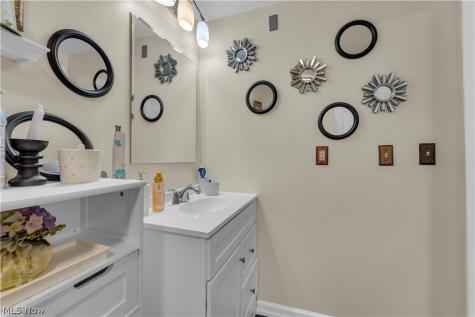 34031 Victor Drive Eastlake OH 44095