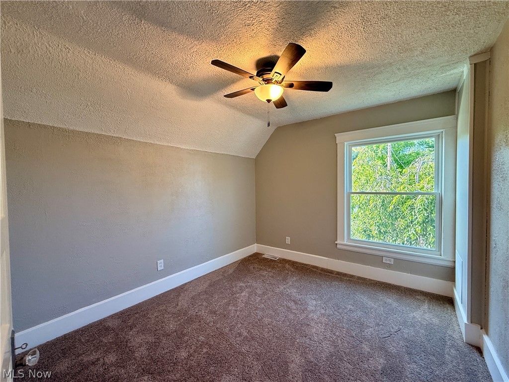 339 Columbus Street Elyria OH 44035