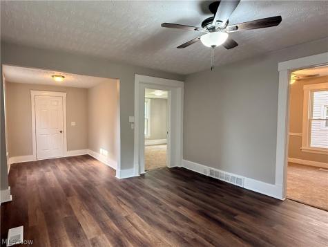 339 Columbus Street Elyria OH 44035