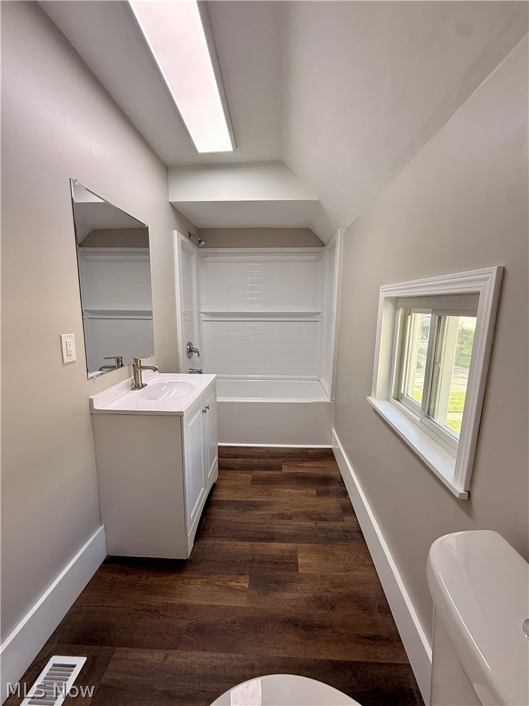 339 Columbus Street Elyria OH 44035