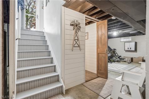 7308 Hacienda Drive Parma OH 44130