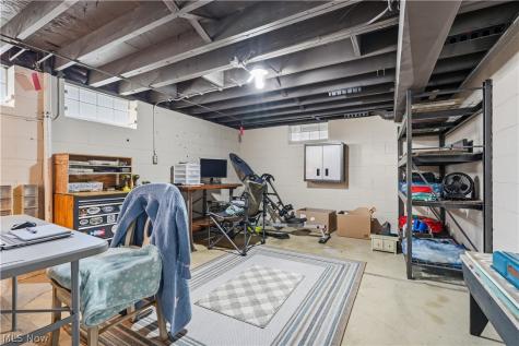 7308 Hacienda Drive Parma OH 44130