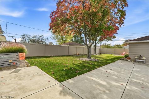 7308 Hacienda Drive Parma OH 44130
