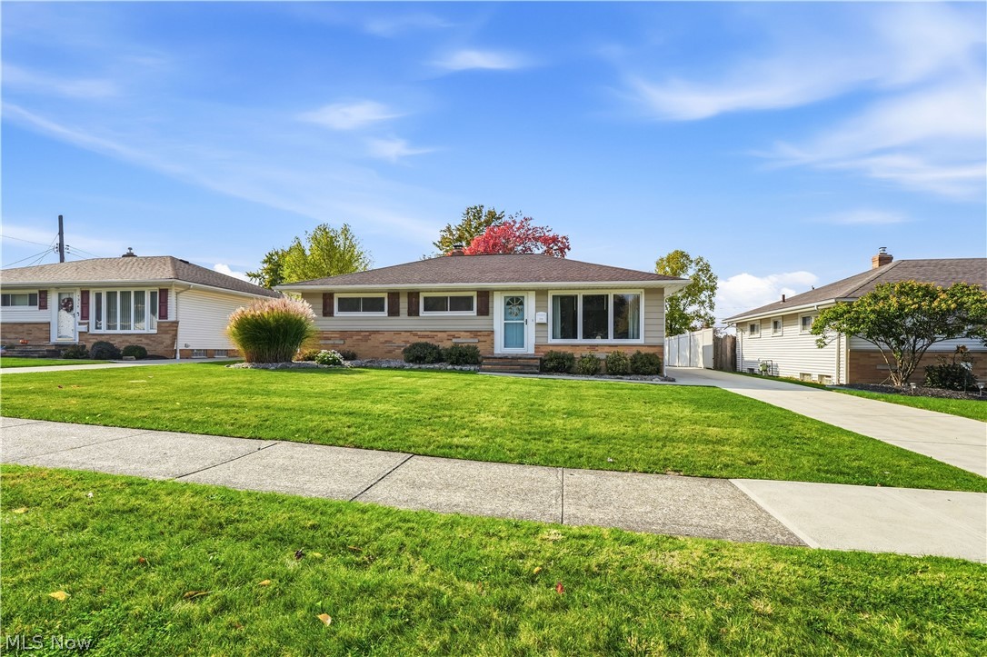 7308 Hacienda Drive Parma OH 44130