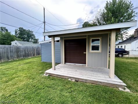 758 E 348th Street Eastlake OH 44095