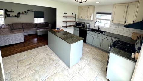 758 E 348th Street Eastlake OH 44095