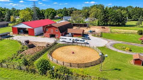 18 Manning Road Mogadore OH 44260